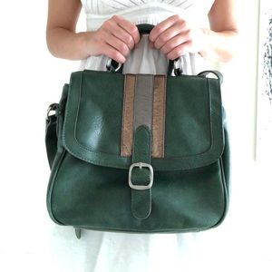 Medium leather bag